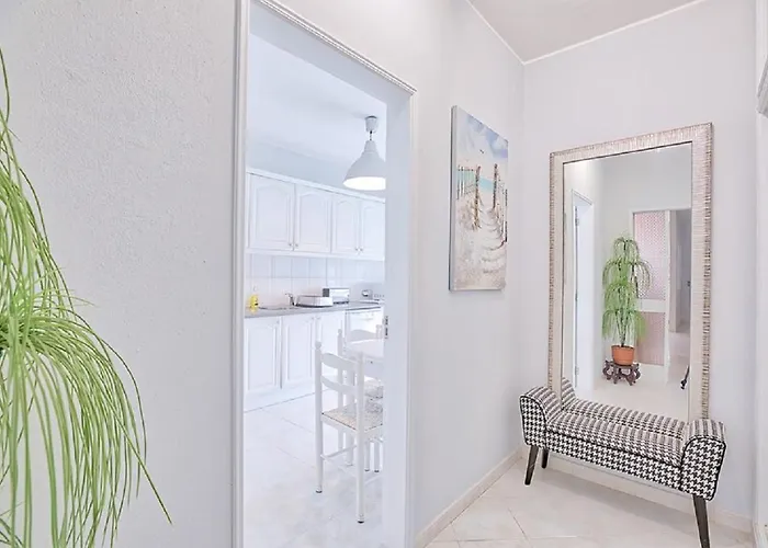 Mica アルブフェイラ